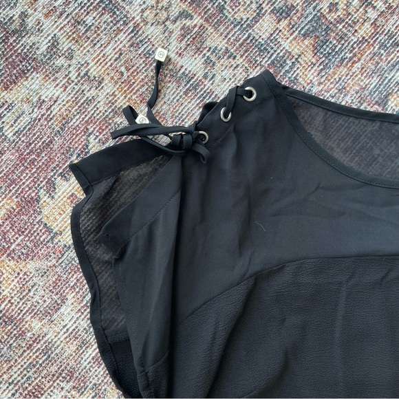 NWT Michael Kors Blouse - Picture 2 of 6